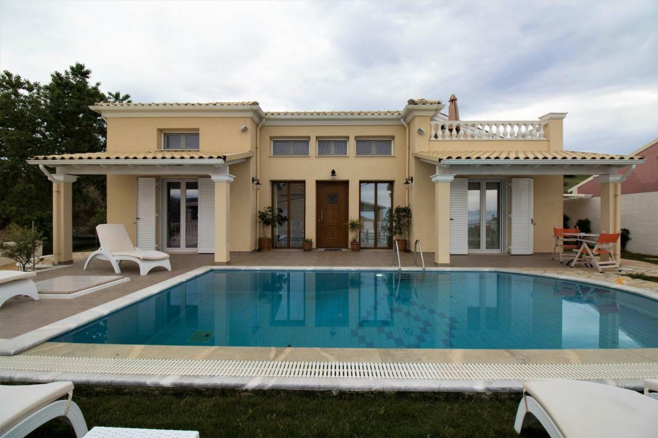 Villa De La Mer Agios Stefanos Avliotes  ภายนอก รูปภาพ